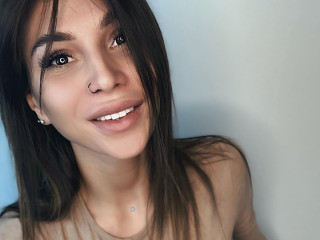 SexyCandice - Hallo ich bin ein klein sexy woman aus Tschechische Republik:) Ich höffe du wirst glücklich sein mit mich :) Beste arsch geil muschi speilien  5 dildo 3 lush. komm mal spielen mit mich Süsse