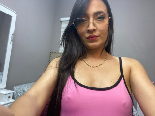 LillyLake - Ich mag Basketball, reise und schaue Netflix. - Hallo, ich begrüße dich zu meiner sinnlichen Show, du kannst mich LillyLake nennen, ich bin eine Frau, die sich dem Sex verschrieben hat, ich liebe es zu stöhnen, ich liebe es, vor Vergnügen zu keuchen und ich weiß, dass ich die Gabe habe, dasselbe mit dir zu tun. Ich möchte meine Fähigkeiten bestmöglich weitergeben.



Schatz, ich freue mich auf dich. - Alter: 31 / Fische - Größe: 158 / normal - Geschlecht: weiblich - Ausrichtung: bisexuell - Haare: schwarz / lang - Piercing: keins - BH-Größe: B - Hautfarbe: latina - Augen: braun - Rasur: vollrasiert