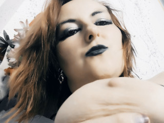 GeileKory - Ich bin für dich vor der Cam deine Devote Sklavin wenn du es willst, oder kann auch deine Eheschlampe sein und wir spielen zusammen. Ich probiere dir jeden Wunsch vor der Cam zu erfüllen. Schreib mir was du sehen möchtest und vielleicht erfülle ich dir deine Wünsche.