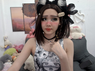 Alter: 23 / Steinbock - Größe: 156 / schlank - Geschlecht: weiblich - Ausrichtung: bisexuell - Haare: schwarz / kurz - Piercing: keins - BH-Größe: B - Hautfarbe: asiatisch - Augen: grün - Rasur: 
