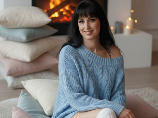 Alter: 43 / Schütze - Größe: 169 / normal - Geschlecht: weiblich - Ausrichtung: heterosexuell - Haare: brünett / sehr lang - Piercing: keins - BH-Größe: D - Hautfarbe: weiss - Augen: grün - Rasur: vollrasiert